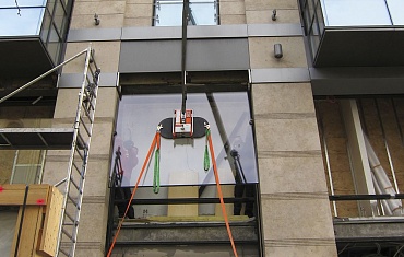 Остекление фасада